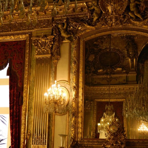 Welcome to my closet! - Picture 5 of 6